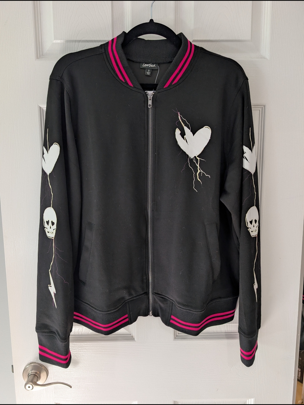 NWT Torrid LoveSick Black Bomber Jacket with Pink Trim & White Graphics Size 1